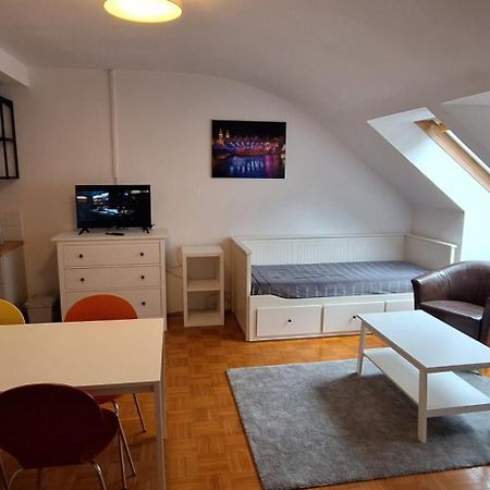 Flataid Apartment Obere Bahnstrasse - Grazer Messe Dış mekan fotoğraf